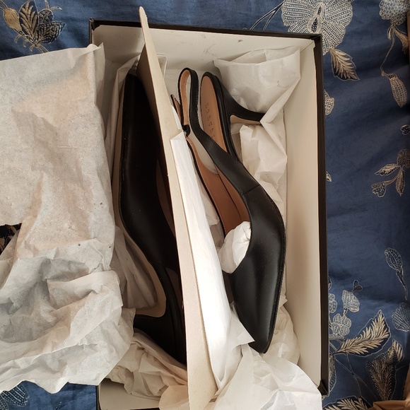 Barney's NY black leather slingbacks NWT sz9 - Picture 8 of 8